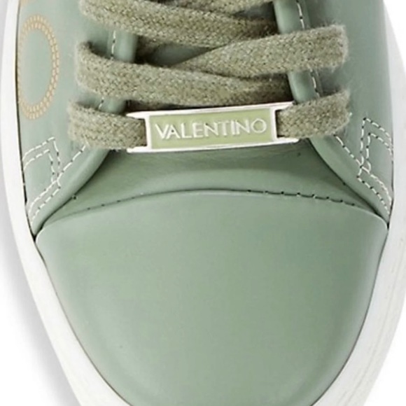 ONE HOUR SALE 💥💥💥💥VALENTINO PLATFORM GYM SHOES - Picture 2 of 5